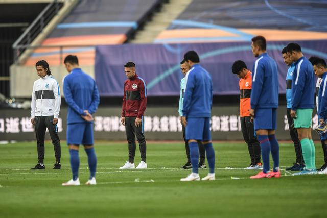 詹姆斯25+8浓眉20+14丁威迪首秀 湖人大胜活塞