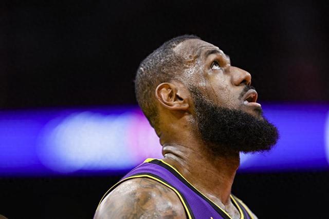 锡安28分鹈鹕力克篮网3连胜 独行侠险胜马刺